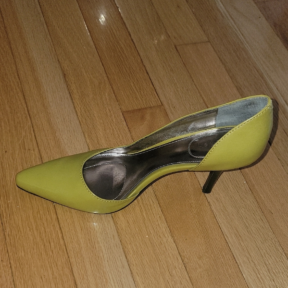 Elegant Green Women's Heel